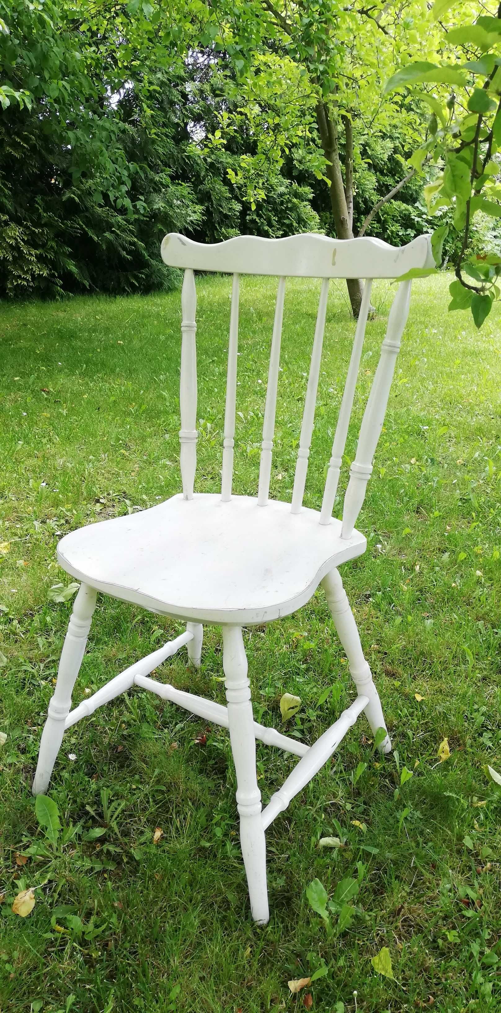 Drewniane krzesło JAFAMEG