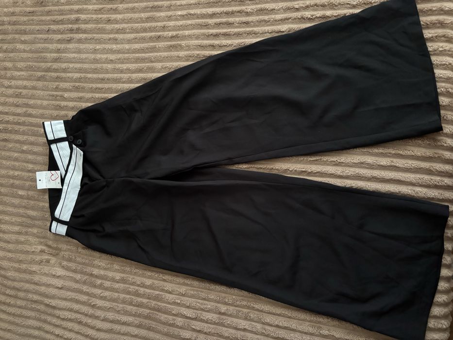 Светри жіночі, розмір М, ідеальний стан