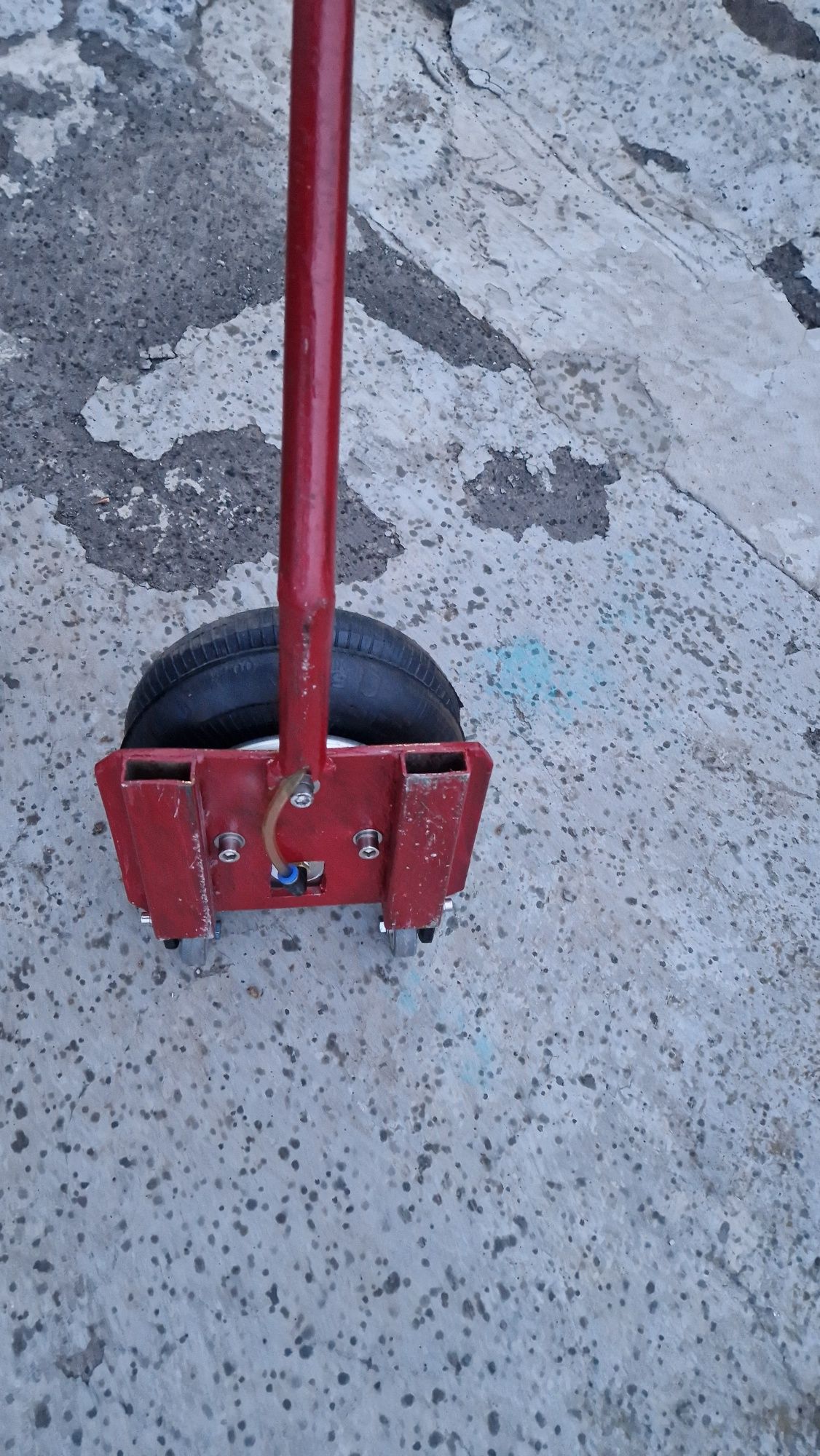 Пневмодомкрат 2 т.