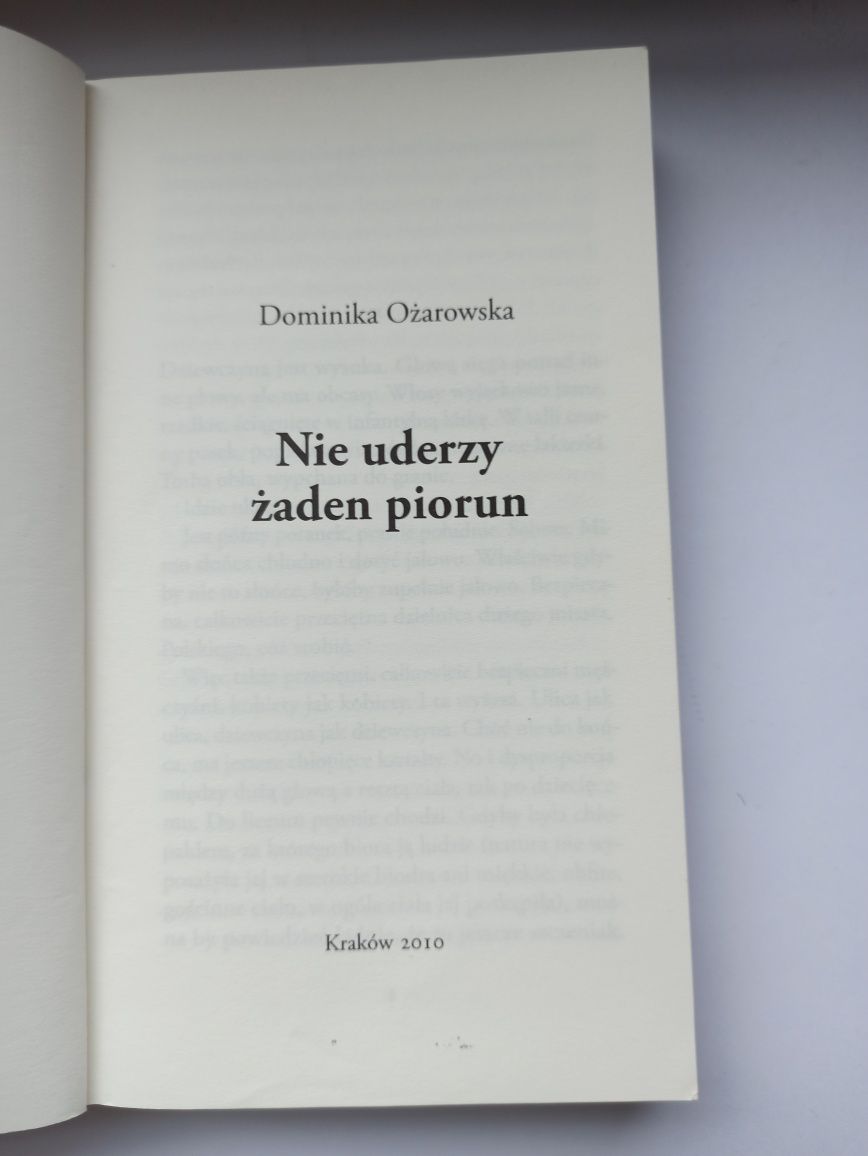 Nie uderzy żaden piorun Dominika Ożarowska książka papierowa