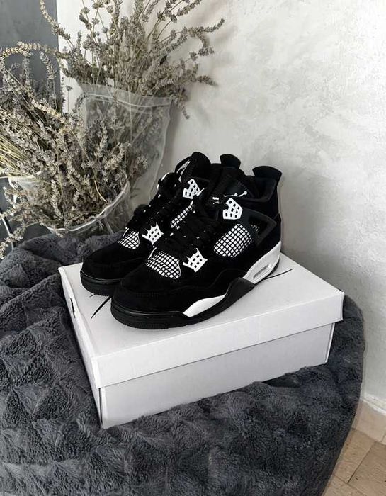 "Buty koszykówki "Air_Jordan_4_Retro_White_Thunder_Roz.39