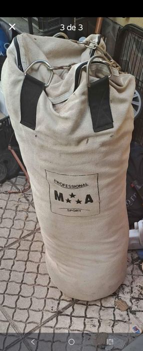 Saco boxe e suporte parede