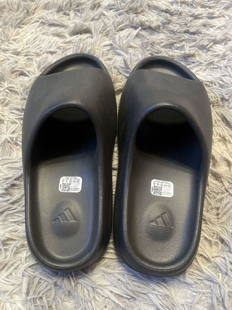 Yeezy slide czarne onyx drip