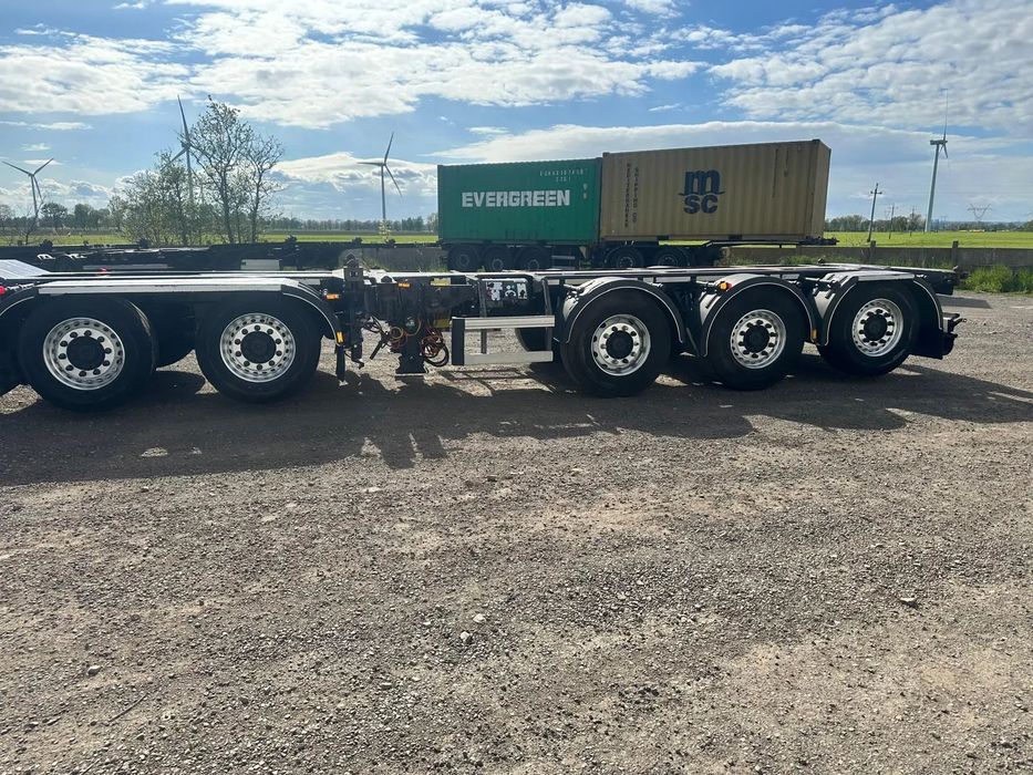 D-TEC  Naczepa kontenerowa D-tec rozpinana