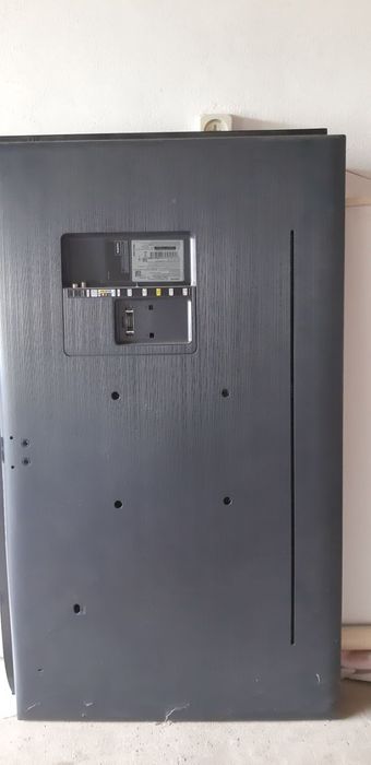 Продам телевізор Sumsung UE49M5500AU - бита матриця, на запчастини