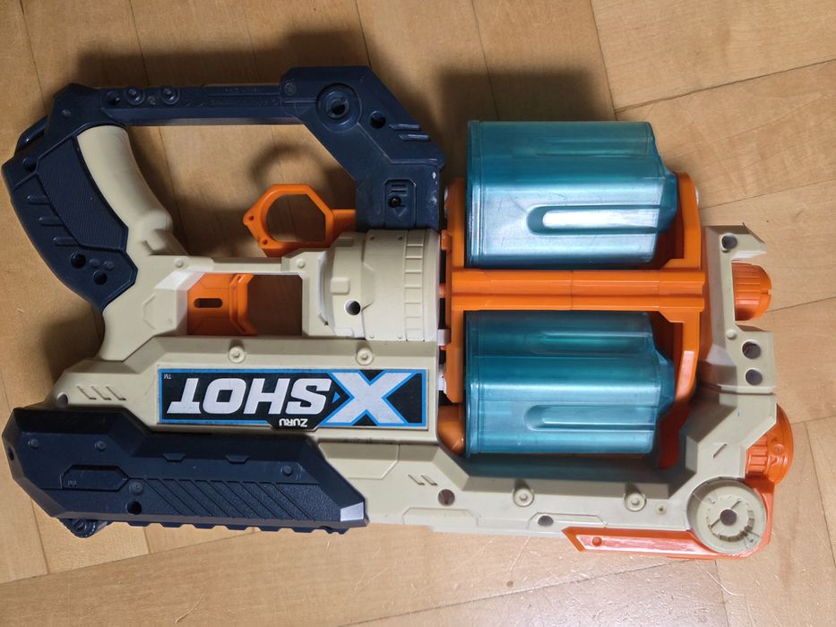 Pistolet X-SHOT firmy ZURU