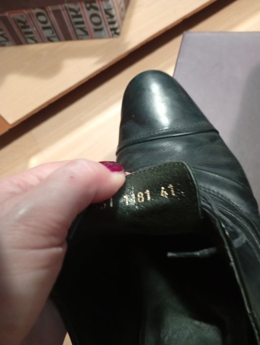 Elagandzkie czarne buty do garnituru 41