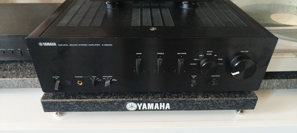 Sprzedam Yamaha as2000 wzmacniacz hi end . Możliwa wyslka . Topowy