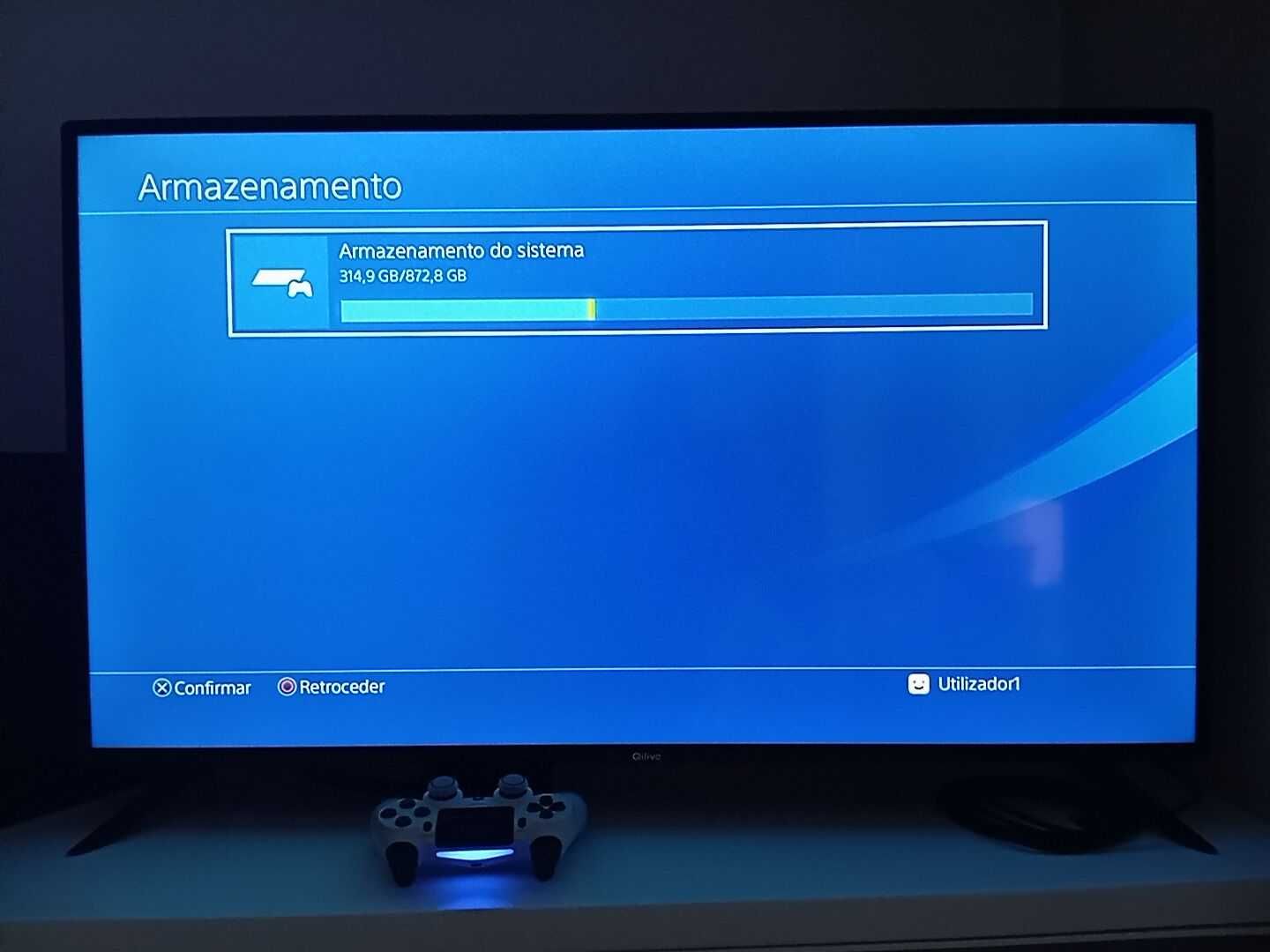 PS4 1TB PlayStation 4 slim, embalagem, comando Sony, 4 jogos