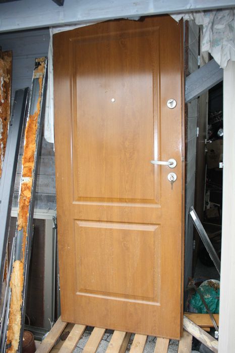 Sprzedam drzwi zewnętrzne