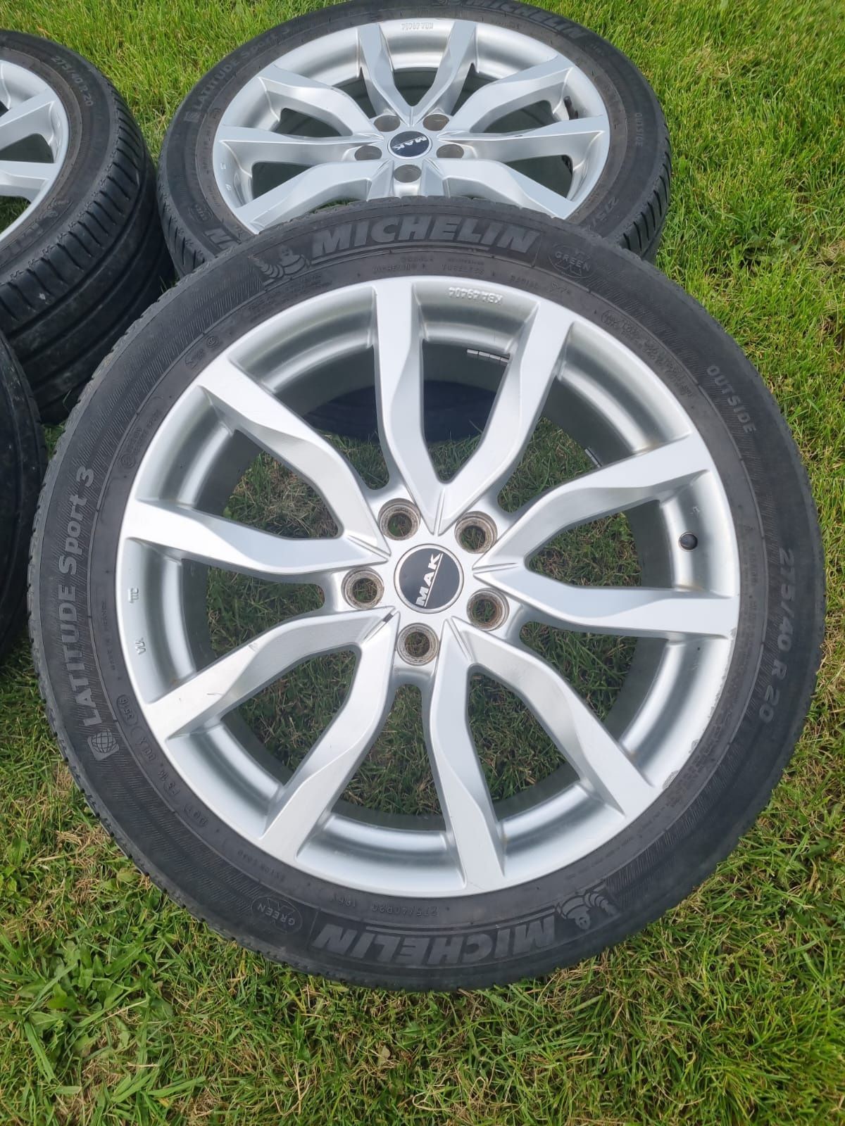 Kola R 20 cali. 5x120. Et 47. Ø72mm. Szerokość 8.5j