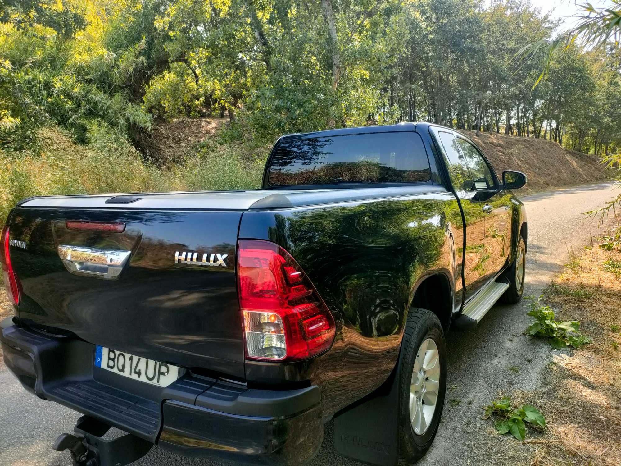Toyota Hilux King 4x4 4 lugares
