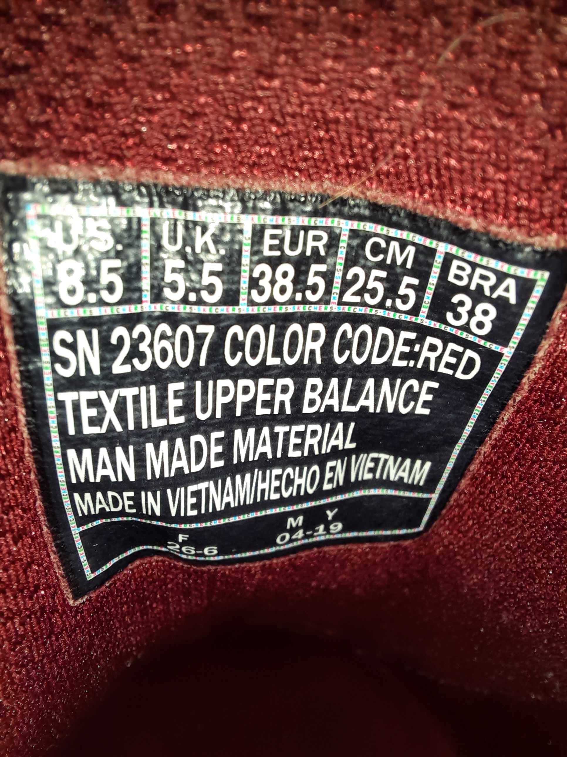 Женские кроссовки SKECHERS 39 p.