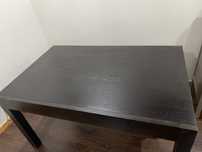 Mesa de sala muito robusta
