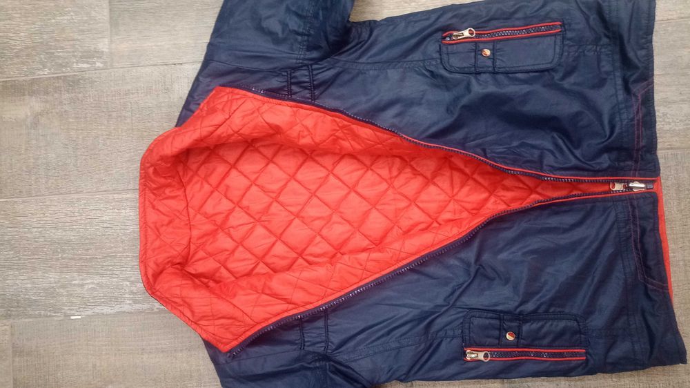 Куртка фірмова демісезонна  "Armani ", оригінал, з США, на 9-11 років.