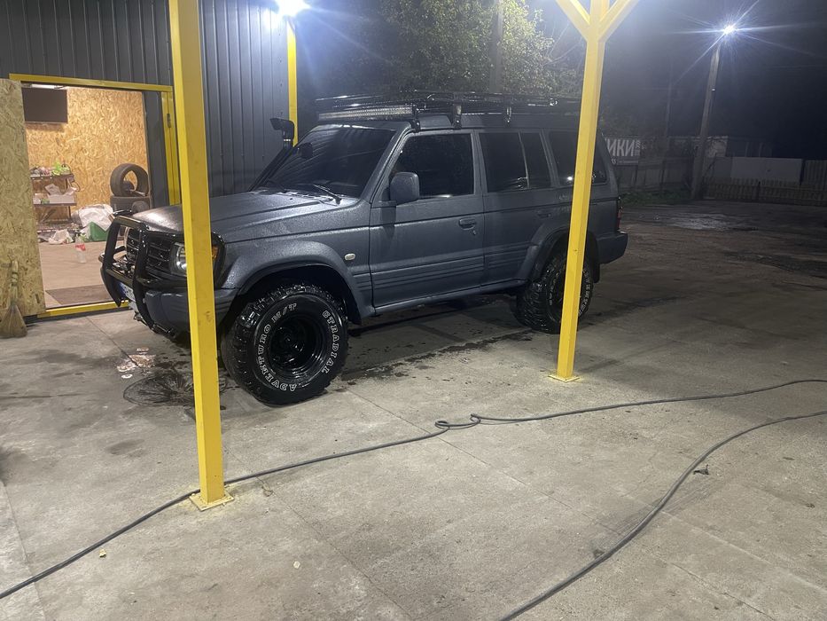 Продам Міцубіші Монтеро 2,5 д