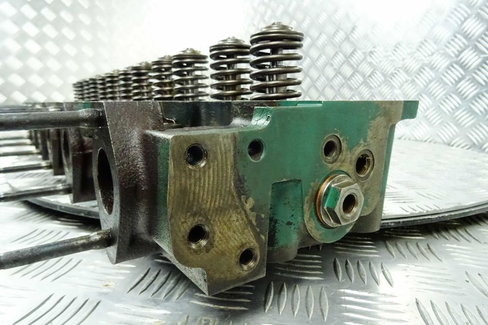 Głowica do silnika Volvo D7D. Cylinder head Volvo