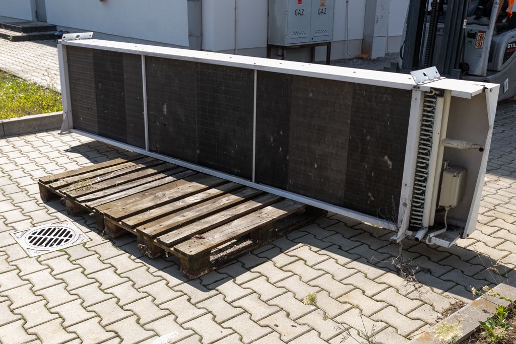 Skraplacz chłodniczy LU-VE model EAV6S 7540 V/V
