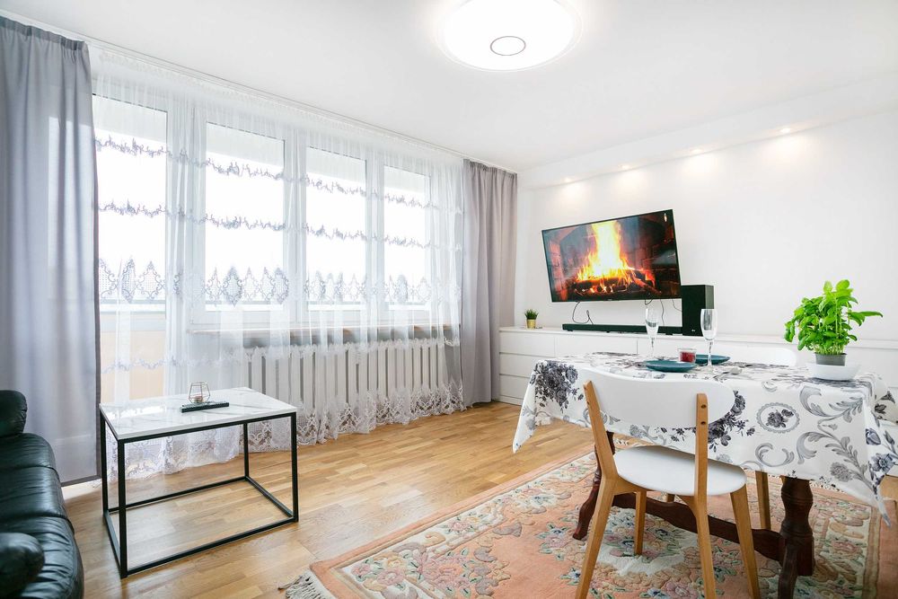 Wynajmę 3 pokoje, wysoki standard, odnowione