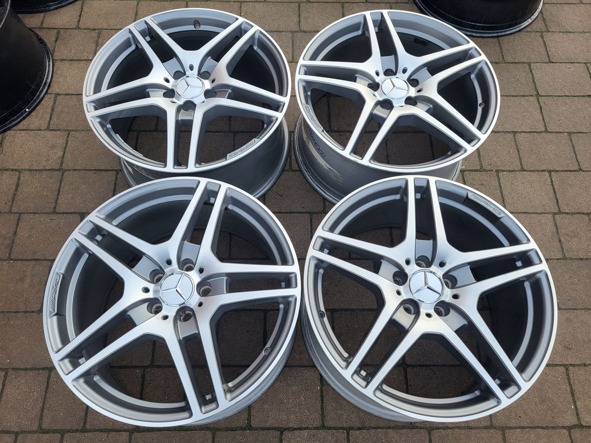 Alufelgi oryginal Mercedes AMG 5x112 9,5Jx19 et59 cb66,6 SLS, ML, GL