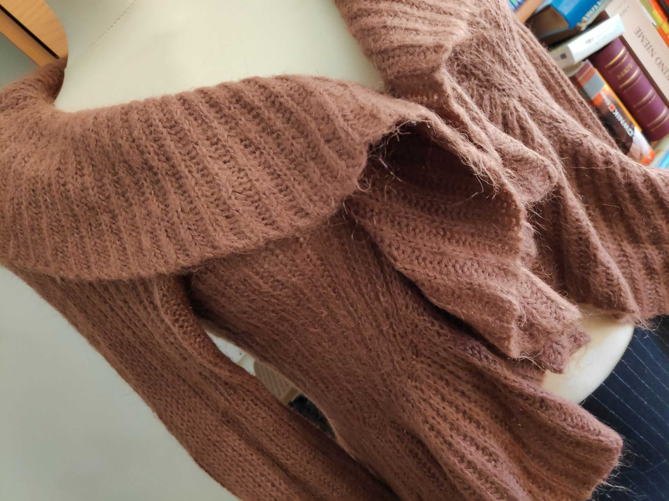 Sweter Divided, czyli H & M, rozmiar 38