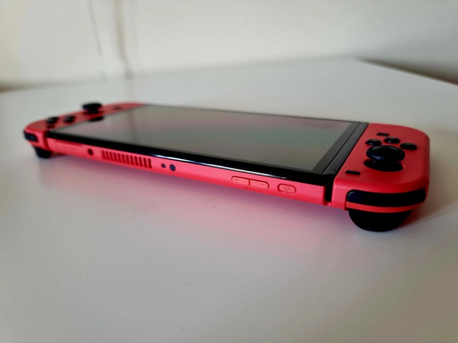 Konsola Nintendo Switch OLED Mario Red Edition, komplet, limitowana