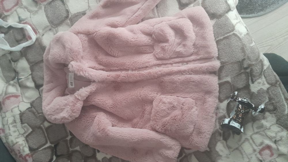 Зимова шубка для дівчинки