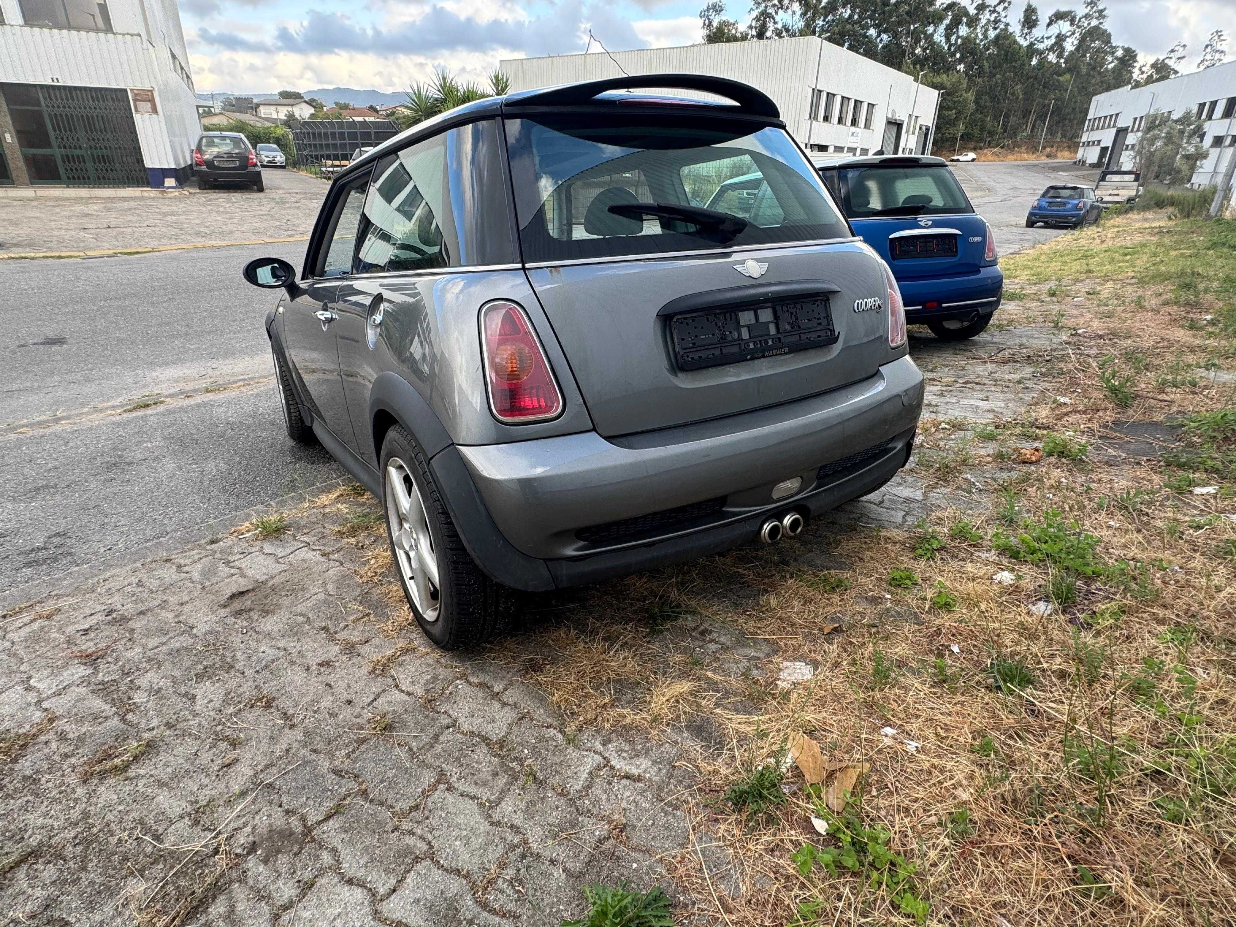 Mini Cooper S R50, 1598cc com 163cv, para Peças.