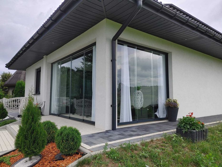 Zadaszenia tarasu ściany przesuwne szkło aluminiowe pergola oranżeria