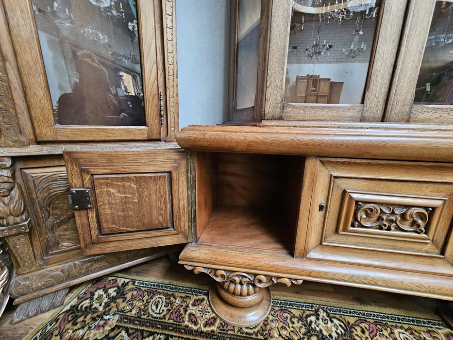 Rzeźbiona witryna serwantka na kulistych nogach #883 Stylowy Węgrów