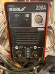 Spawarka inwertorowa "DEDRA" 200A.