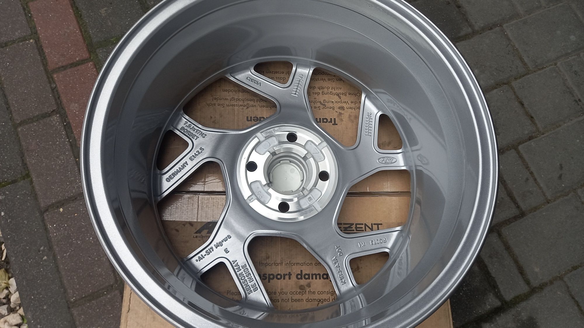 Nowe Felgi Ford Fiesta 17" 7.5J ET 42.5 4x108