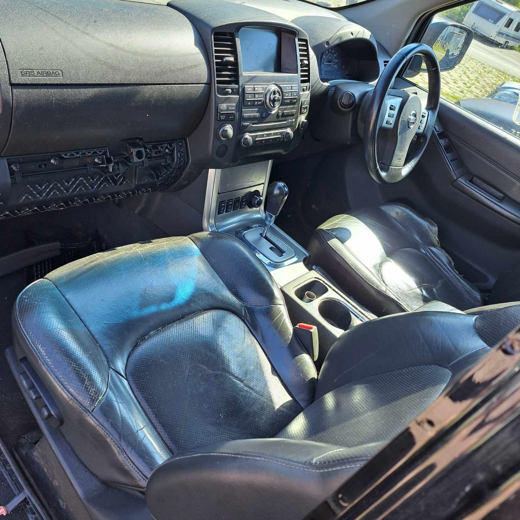NISSAN NAVARA III D40 Części silnik skrzynia automat maska zderzak