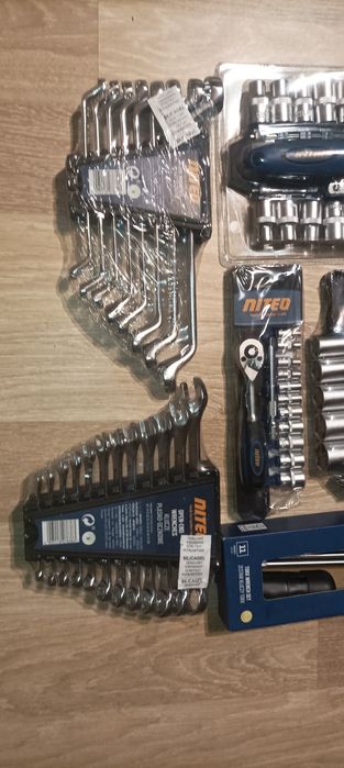 Zestaw narzędzi grzechotki nasadki klucze z grzechotką łamane  torx