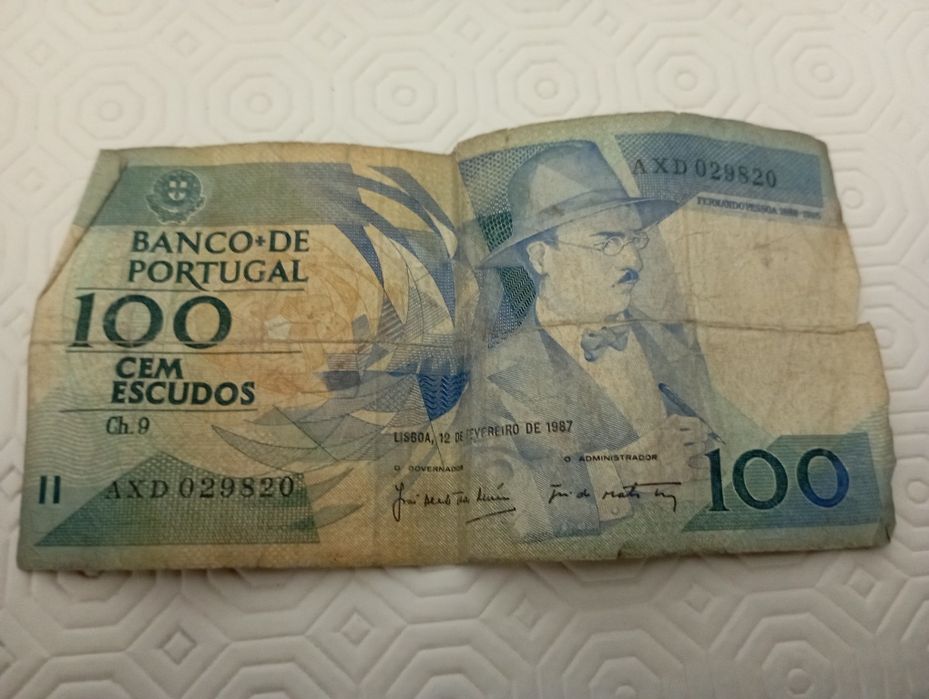 Notas antigas. Esperamos propostas