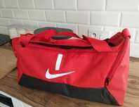 Nike Torba na ramię czerwona treningowa podróżna fitness