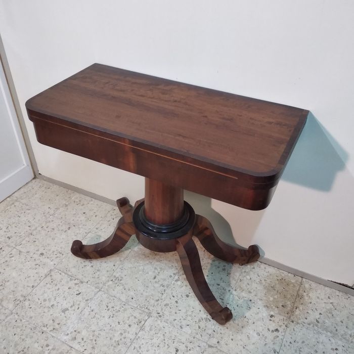 Mesa de jogo antiga - anos 50/60