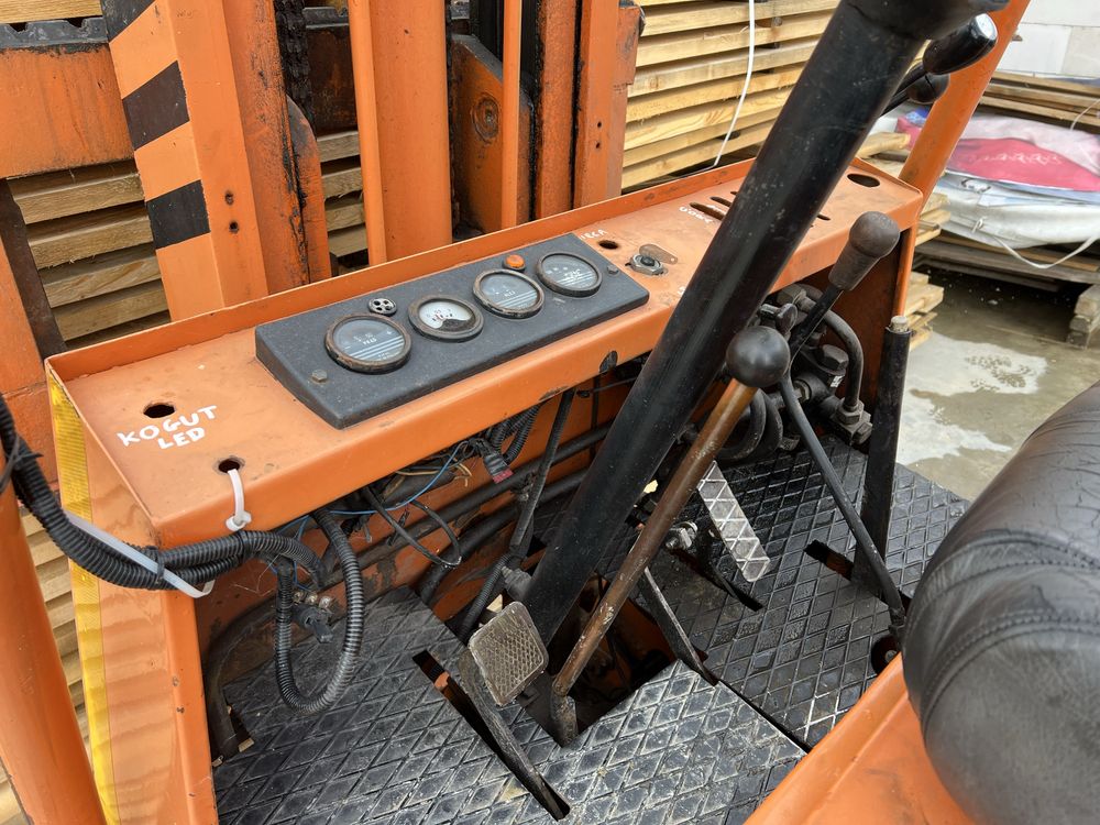 Wozek widlowy BULGAR udzwig 3,5t
