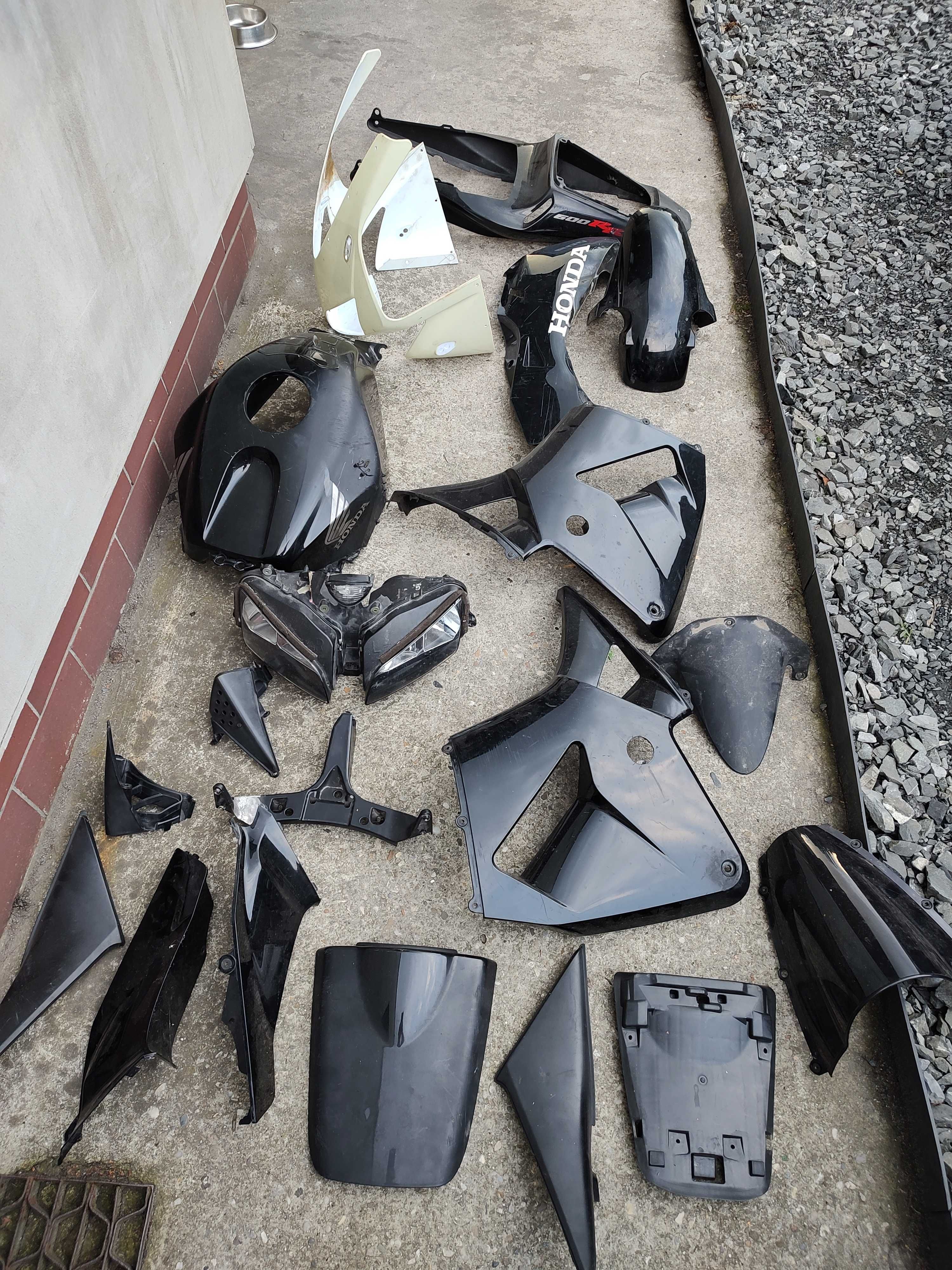 Plastiki CBR 600 rr pc37