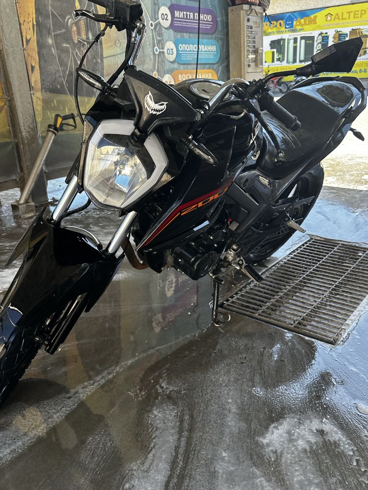 Мотоцикол Lifan JR200