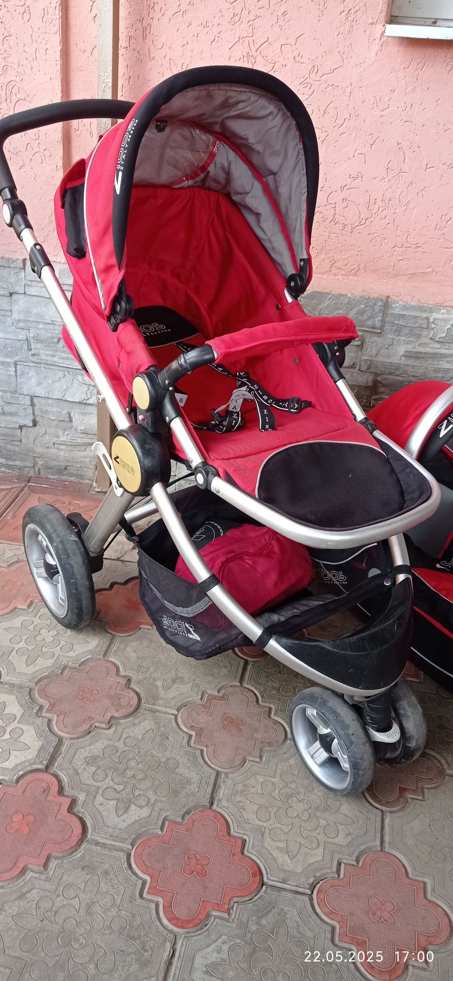 Продам коляску Италия