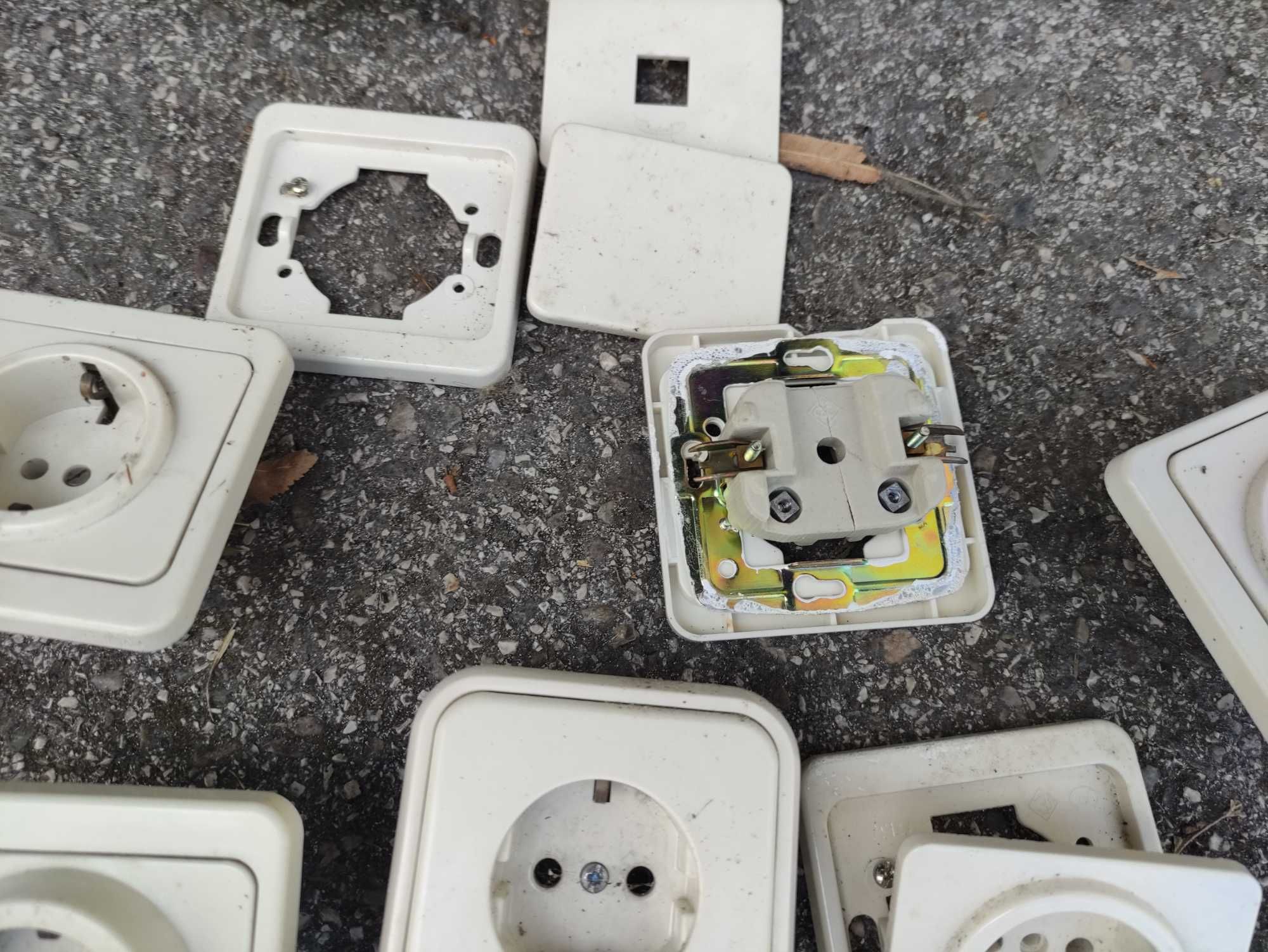 Conjunto tomadas elétricas