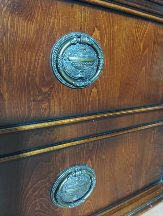 Móvel clássico como novo