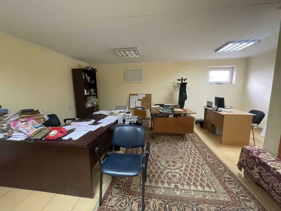 Продаж комерційного приміщення вул Б. Хмельницького