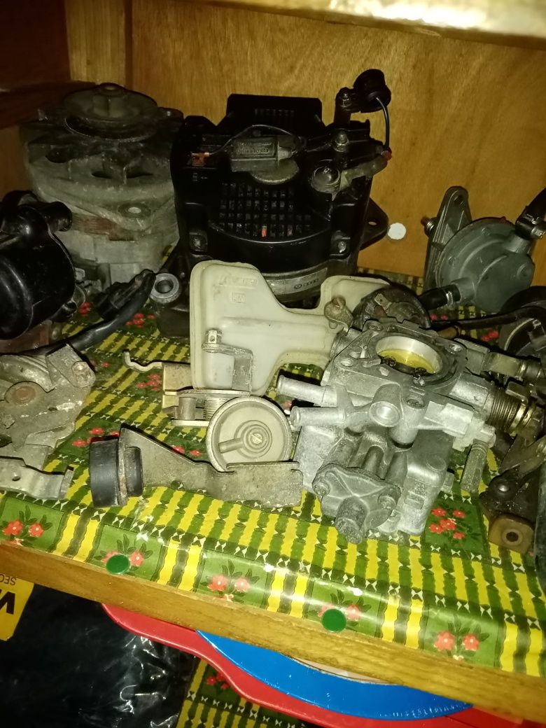 Lote de peças para automóveis