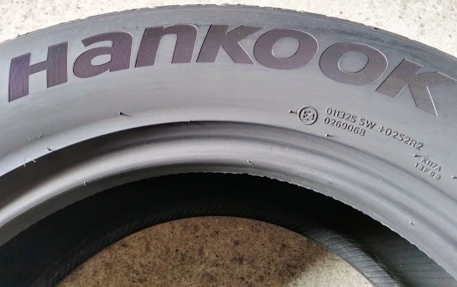 Шини літні R17 255/60 Hankook Ventus S1 Evo2 SUV