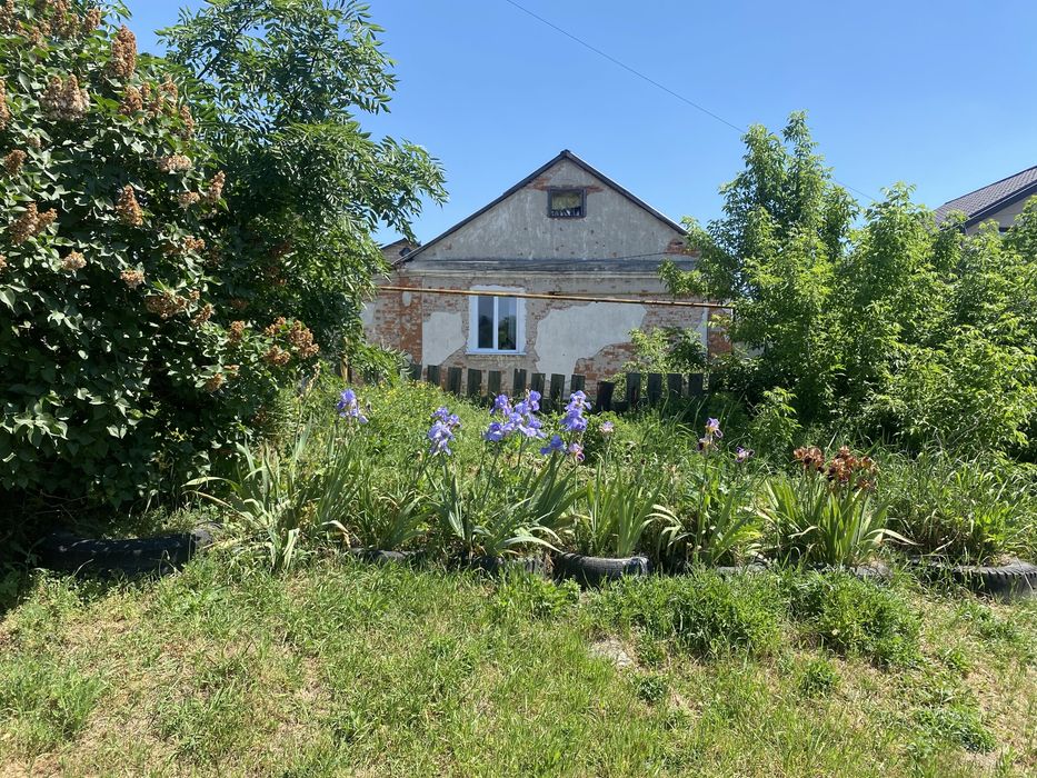 Продам земельну ділянку майже в центрі міста