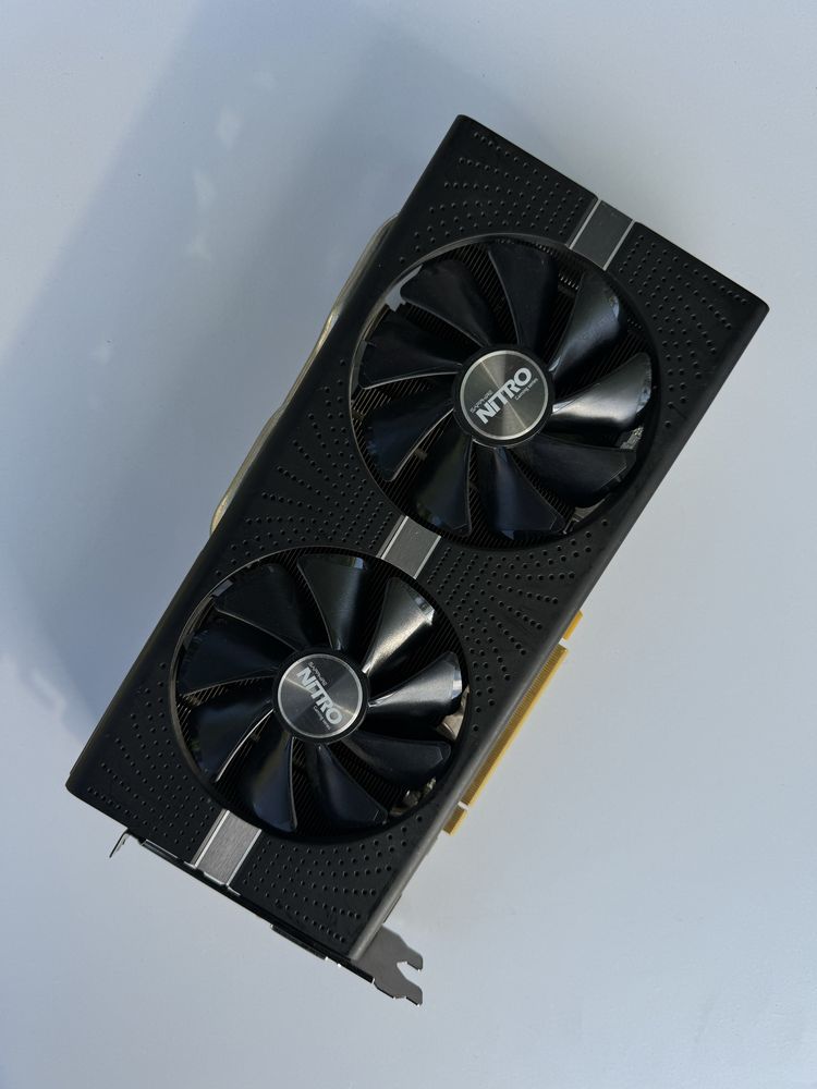 Sapphire nitro+ RX 580 4 gb