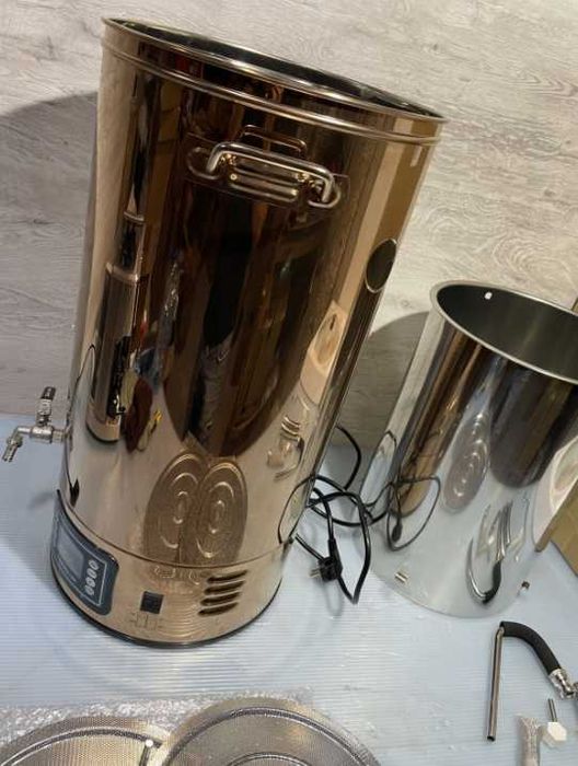 Пивоварня пивоварка с насосом и дисплеем Klarstein Mundschenk 30-45 л