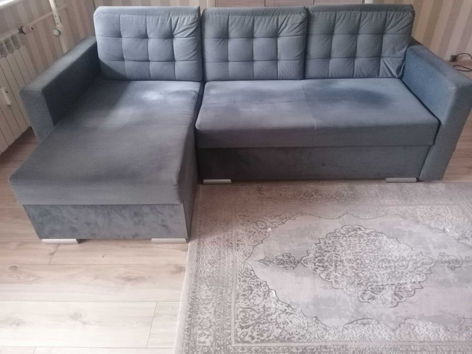 narożnik z funkcją spania i pojemnikami na pościel - zarezerwowane